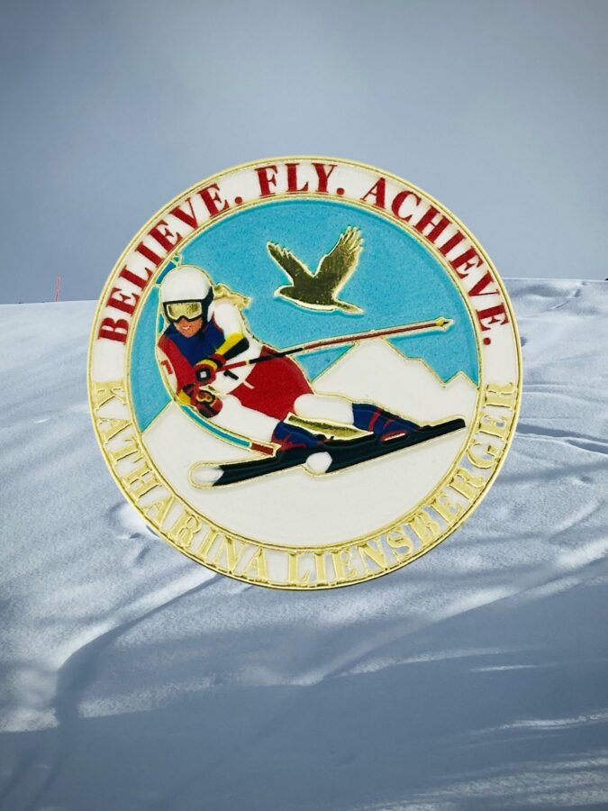 Custom Skiing Pin for Olympic Skier Custom Skiing Pin for Olympic Skier